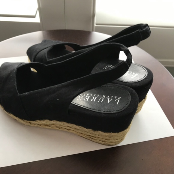 Ralph Lauren Sandals 7B - Picture 2 of 3